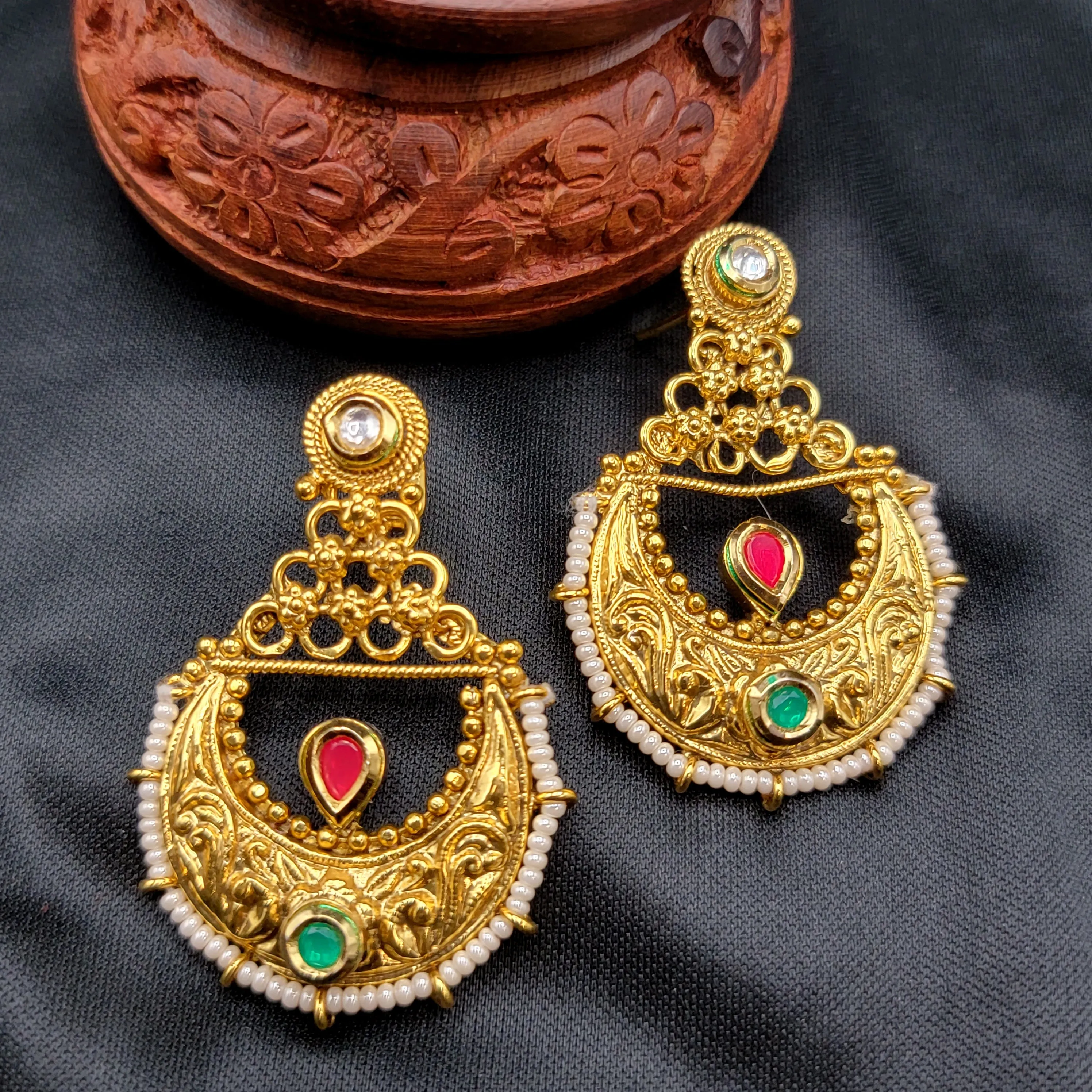 Kundan Antique Gold Chandbali Necklace